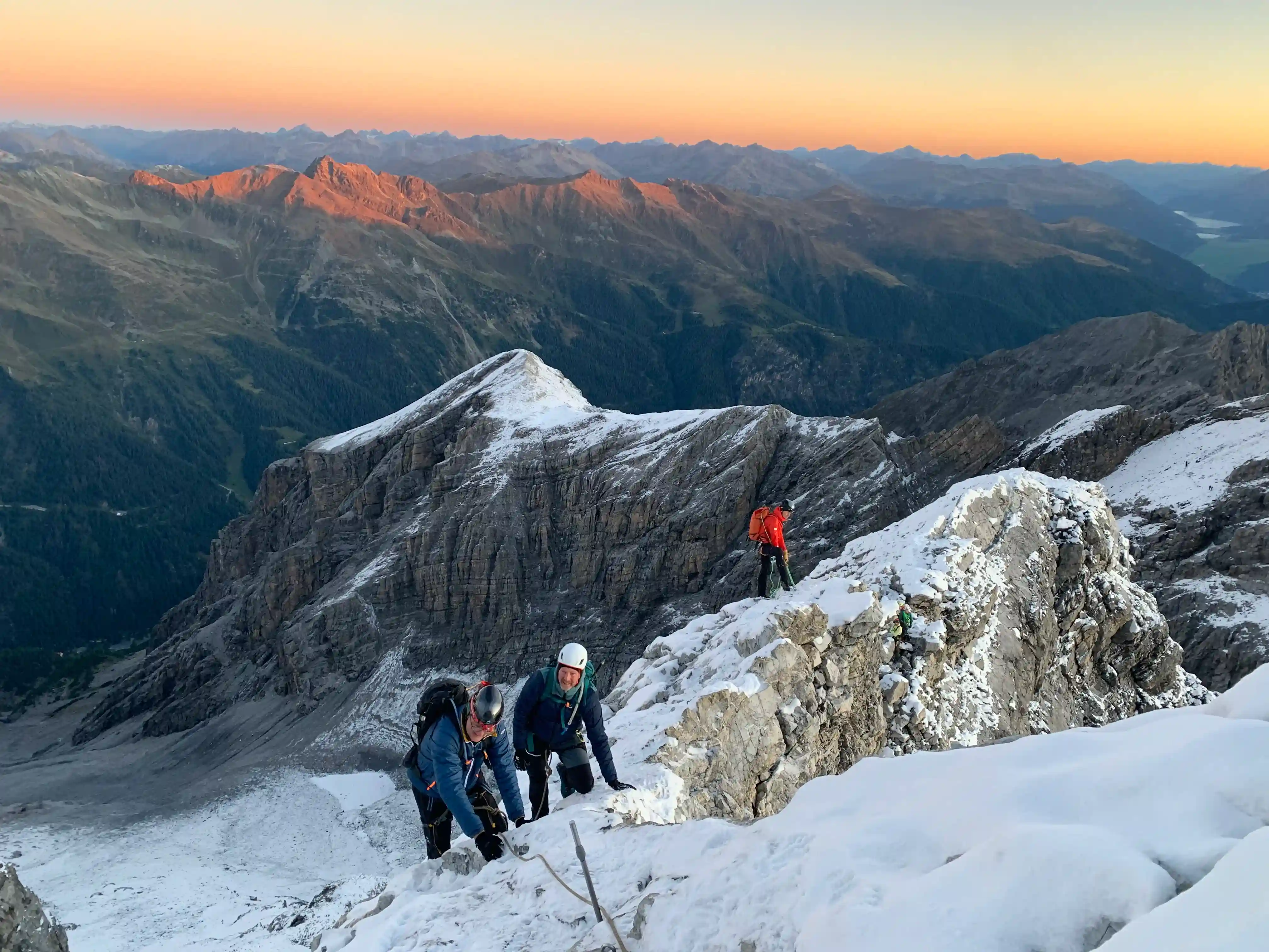 Normalweg auf den Ortler mit Guide. Geführte Klettertouren in Sulden