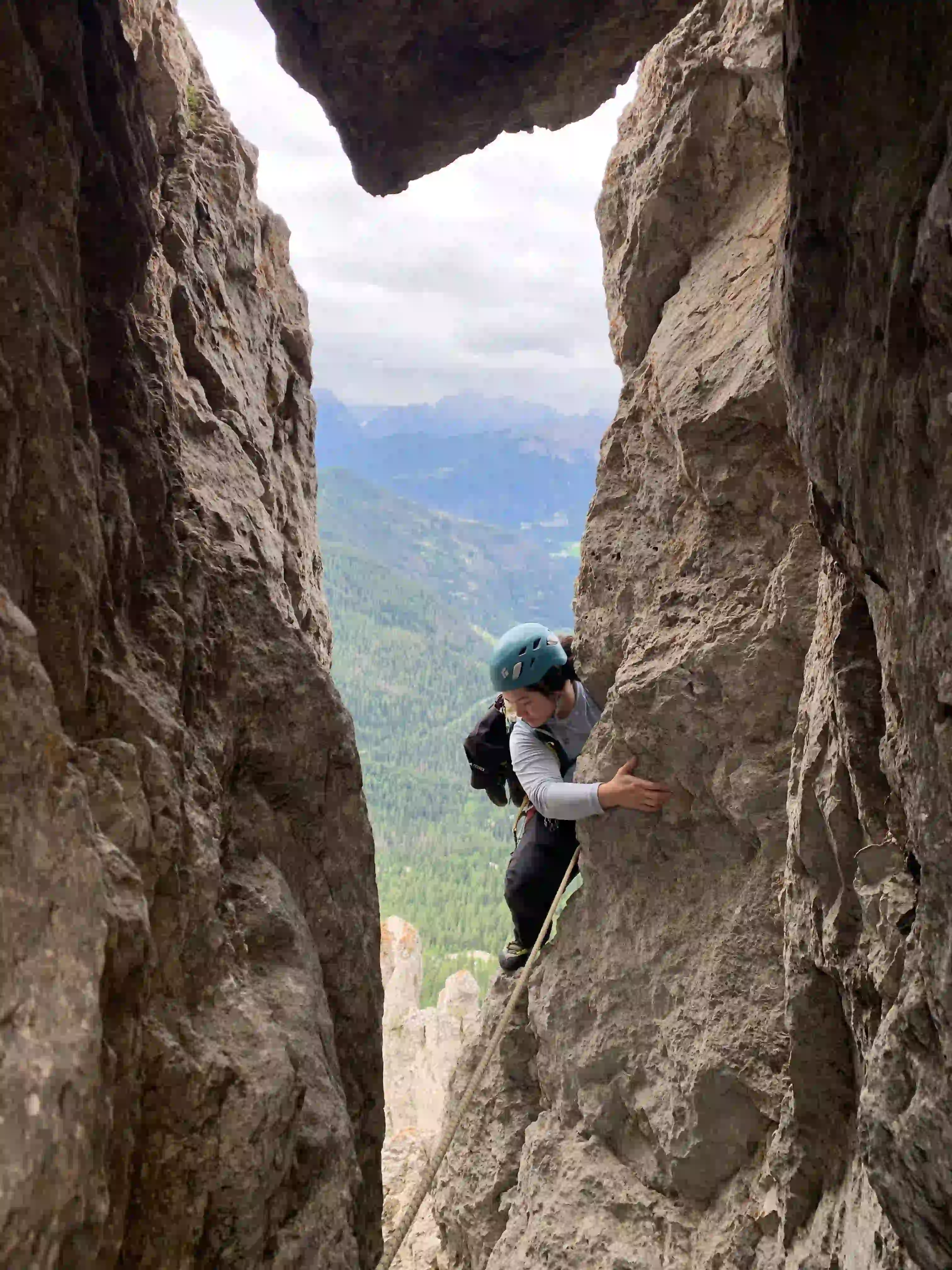 Klettern im vierten Grad an der Hexenstein Südkante mit Bergführer