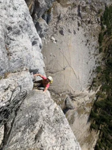 Sellajoch klettern mit Bergführer in den Dolomiten
